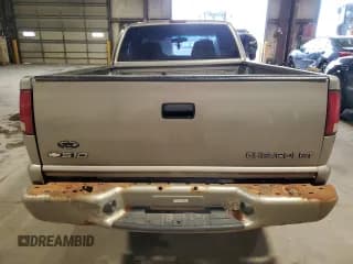 ✅ 2000 Chevrolet S-10 LS • VIN: 1GCCS1944Y8179529 • Лот: 53308285. Опубликован ранее на Copart с пробегом 130 391 миль. Бесплатный доступ к архиву аукционных продаж из США и подробный отчёт об истории автомобиля на DreamBid. Изображение 6.