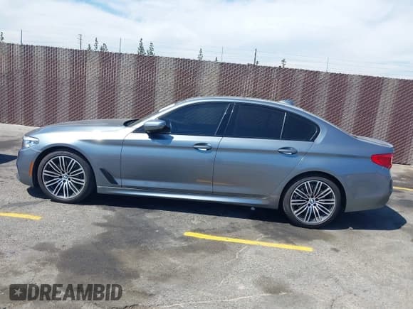 ✅ 2020 BMW 5 Series 540i • VIN: WBAJS1C0XLWW78639 • Lot: 42004341. Listed on IAAI with 54,822 mi. Free auction sales archive from the USA and detailed vehicle history report at DreamBid. Image 14.
