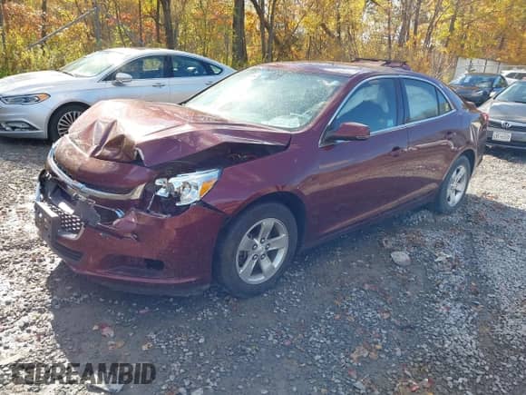 ✅ 2015 Chevrolet Malibu LT • VIN: 1G11C5SL8FF288901 • Lot: 43493131. Wystawiony na IAAI z przebiegiem 59 599 mil mil. Skorzystaj z bezpłatnego archiwum sprzedaży aukcyjnych z USA i zobacz szczegółowy raport historii pojazdu na DreamBid. Zdjęcie 2.