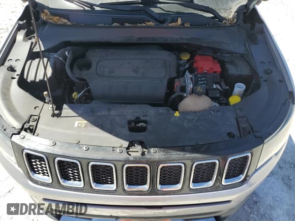 ✅ 2019 Jeep Compass Limited • VIN: 3C4NJDCB9KT747397 • Lot: 48299795. Listed on Copart with 91,187 mi. Free auction sales archive from the USA and detailed vehicle history report at DreamBid. Image 12.