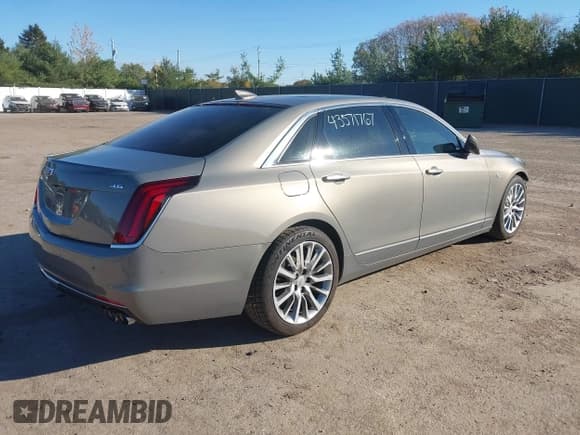 ✅ 2018 Cadillac CT6 Luxury AWD • VIN: 1G6KD5RS3JU150809 • Lot: 43571767. Wystawiony na IAAI z przebiegiem 114 162 mil. Bezpłatny archiwum sprzedaży aukcyjnych z USA i szczegółowy raport historii pojazdu na DreamBid. Zdjęcie 4.
