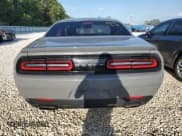 ✅ 2017 Dodge Challenger SXT • VIN: 2C3CDZAG1HH502416 • Lot: 66013554. Wystawiony na Copart z przebiegiem 76 371 mil. Bezpłatny archiwum sprzedaży aukcyjnych z USA i szczegółowy raport historii pojazdu na DreamBid. Zdjęcie 6.
