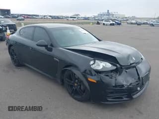 ✅ 2015 Porsche Panamera 4 • VIN: WP0AA2A7XFL001463 • Lot: 42139727. Wystawiony na IAAI z przebiegiem 90 702 mil. Bezpłatny archiwum sprzedaży aukcyjnych z USA i szczegółowy raport historii pojazdu na DreamBid. Zdjęcie 1.