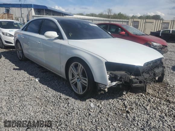 ✅ 2013 Audi A8 4.0L • VIN: WAUR2AFD8DN019158 • Lot: 84041105. Wystawiony na Copart z przebiegiem 138 805 mil. Bezpłatny archiwum sprzedaży aukcyjnych z USA i szczegółowy raport historii pojazdu na DreamBid. Zdjęcie 4.