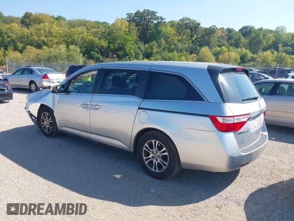 ✅ 2013 Honda Odyssey EX • VIN: 5FNRL5H4XDB055890 • Lot: 43224092. Listed on IAAI with 150,254 mi. Free auction sales archive from the USA and detailed vehicle history report at DreamBid. Image 3.