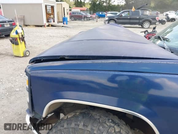 ✅ 1995 GMC Sierra 1500 • VIN: 2GTEC19K1S1534915 • Lot: 43112864. Wystawiony na IAAI z przebiegiem 205 048 mil mil. Skorzystaj z bezpłatnego archiwum sprzedaży aukcyjnych z USA i zobacz szczegółowy raport historii pojazdu na DreamBid. Zdjęcie 6.