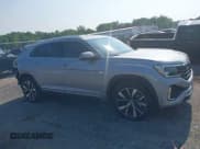 ✅ 2025 Volkswagen Atlas SEL Premium R-Line • VIN: 1V2FE2CA3SC216551 • Lot: 42387972. Wystawiony na IAAI z przebiegiem 870 mil. Bezpłatny archiwum sprzedaży aukcyjnych z USA i szczegółowy raport historii pojazdu na DreamBid. Zdjęcie 13.