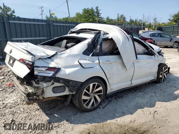 ✅ 2020 Volkswagen Jetta S • VIN: 3VW5T7BU9LM051873 • Lot: 70963514. Wystawiony na Copart z przebiegiem Nie podano. Bezpłatny archiwum sprzedaży aukcyjnych z USA i szczegółowy raport historii pojazdu na DreamBid. Zdjęcie 3.