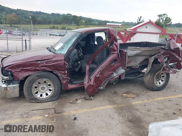 2002 Chevrolet Silverado 1500 with VIN 1GCEC14V62Z128248, listed as a IAAI auction lot 43125043 with 200,798 mi miles and . Bid and sale history available at DreamBid. Image 15.