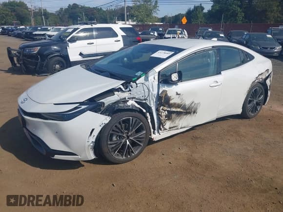 ✅ 2024 Toyota Prius LE • VIN: JTDADABU6R3015760 • Лот: 43278089. Опубликован ранее на IAAI с пробегом 6 628 миль. Бесплатный доступ к архиву аукционных продаж из США и подробный отчёт об истории автомобиля на DreamBid. Изображение 6.