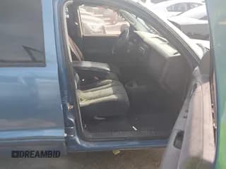 ✅ 2002 Dodge Dakota SLT • VIN: 1B7HL48XX2S651047 • Lot: 42024449. Wystawiony na IAAI z przebiegiem 138 903 mil. Bezpłatny archiwum sprzedaży aukcyjnych z USA i szczegółowy raport historii pojazdu na DreamBid. Zdjęcie 5.