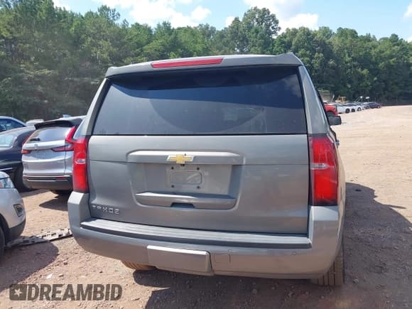 ✅ 2019 Chevrolet Tahoe LT • VIN: 1GNSCBKC2KR369502 • Лот: 42818933. Опубликован ранее на IAAI с пробегом Не указан. Бесплатный доступ к архиву аукционных продаж из США и подробный отчёт об истории автомобиля на DreamBid. Изображение 15.