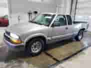 ✅ 2002 Chevrolet S-10 LS • VIN: 1GCCS19W228240384 • Lot: 86144875. Listed on Copart with 85,653 mi. Free auction sales archive from the USA and detailed vehicle history report at DreamBid. Image 1.