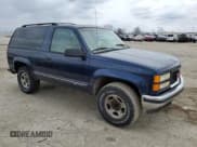 ✅ 1995 GMC Yukon • VIN: 1GKEK18K8SJ717629 • Lot: 50605495. Listed on Copart with 213,582 mi. Free auction sales archive from the USA and detailed vehicle history report at DreamBid. Image 4.
