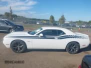 ✅ 2019 Dodge Challenger R/T • VIN: 2C3CDZBTXKH606390 • Lot: 43351175. Wystawiony na IAAI z przebiegiem 105 666 mil. Bezpłatny archiwum sprzedaży aukcyjnych z USA i szczegółowy raport historii pojazdu na DreamBid. Zdjęcie 15.