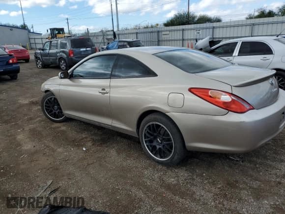 ✅ 2004 Toyota Solara SE • VIN: 4T1CE30PX4U809805 • Lot: 85593615. Listed on Copart with 187,080 mi. Free auction sales archive from the USA and detailed vehicle history report at DreamBid. Image 2.