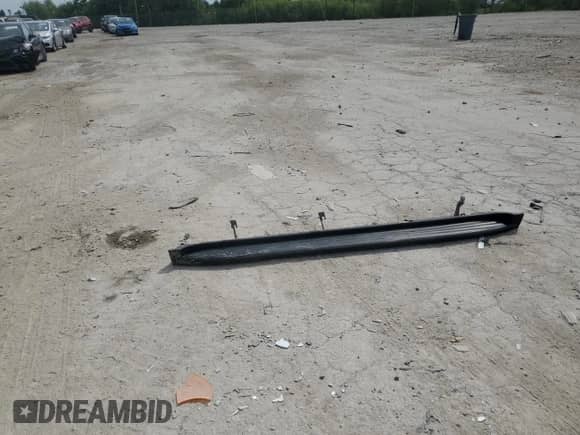 2019 Chevrolet Suburban LT z VIN 1GNSKHKC8KR312078, wystawiony jako Copart lot #66481894 z przebiegiem 89 586 mil mil oraz Szkoda całkowita • Salvage title. Historia ofert i sprzedaży dostępna na DreamBid. Obrazek 13.