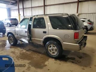 ✅ 2002 Chevrolet Blazer LS • VIN: 1GNDT13W92K177529 • Lot: 58219415. Wystawiony na Copart z przebiegiem 223 195 mil. Bezpłatny archiwum sprzedaży aukcyjnych z USA i szczegółowy raport historii pojazdu na DreamBid. Zdjęcie 2.