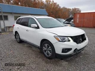 ✅ 2017 Nissan Pathfinder S • VIN: 5N1DR2MM0HC633698 • Lot: 43646461. Wystawiony na IAAI z przebiegiem 148 872 mil. Bezpłatny archiwum sprzedaży aukcyjnych z USA i szczegółowy raport historii pojazdu na DreamBid. Zdjęcie 1.