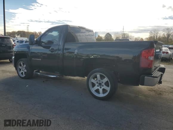 ✅ 2013 Chevrolet Silverado 1500 Work Truck • VIN: 1GCNCPEX2DZ207406 • Лот: 91087905. Опубликован ранее на Copart с пробегом 196 902 миль. Бесплатный доступ к архиву аукционных продаж из США и подробный отчёт об истории автомобиля на DreamBid. Изображение 2.