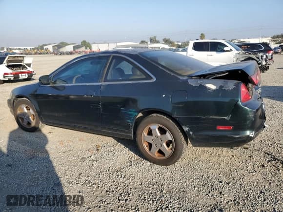 ✅ 1999 Honda Accord EX • VIN: 1HGCG2258XA021018 • Лот: 89898435. Опубликован ранее на Copart с пробегом 189 251 миль. Бесплатный доступ к архиву аукционных продаж из США и подробный отчёт об истории автомобиля на DreamBid. Изображение 2.