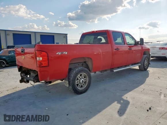 ✅ 2013 Chevrolet Silverado 2500HD LT • VIN: 1GC1KXCG5DF210693 • Lot: 84281375. Listed on Copart with 215,034 mi. Free auction sales archive from the USA and detailed vehicle history report at DreamBid. Image 3.