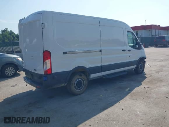 ✅ 2017 Ford Transit • VIN: 1FTYR2CM2HKB28727 • Лот: 42589950. Опубликован ранее на IAAI с пробегом 87 141 миль. Бесплатный доступ к архиву аукционных продаж из США и подробный отчёт об истории автомобиля на DreamBid. Изображение 4.