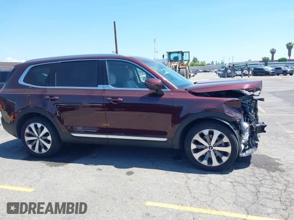 ✅ 2022 Kia Telluride EX • VIN: 5XYP34HC9NG265433 • Lot: 42276634. Listed on IAAI with 44,685 mi. Free auction sales archive from the USA and detailed vehicle history report at DreamBid. Image 14.