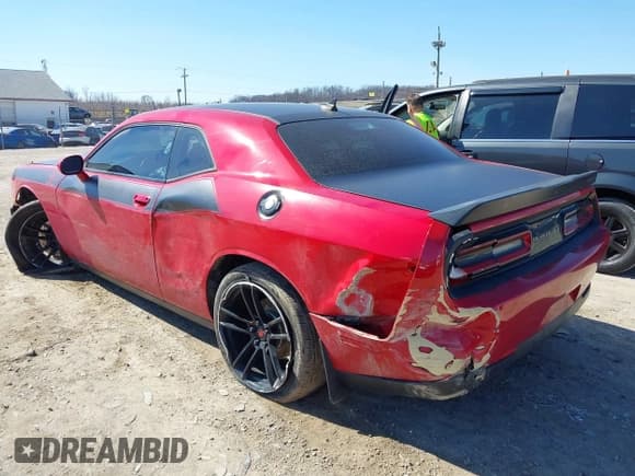 ✅ 2017 Dodge Challenger R/T • VIN: 2C3CDZBT8HH601004 • Лот: 41768758. Опубликован ранее на IAAI с пробегом 60 659 миль. Бесплатный доступ к архиву аукционных продаж из США и подробный отчёт об истории автомобиля на DreamBid. Изображение 3.
