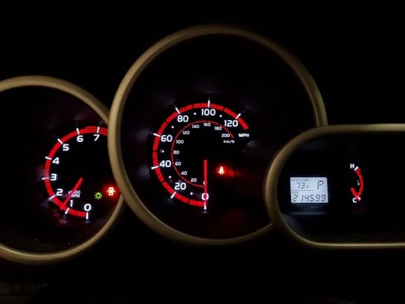 ✅ 2010 Pontiac Vibe 1SA • VIN: 5Y2SP6E8XAZ418035 • Lot: 62280515. Listed on Copart with 214,599 mi. Free auction sales archive from the USA and detailed vehicle history report at DreamBid. Image 9.