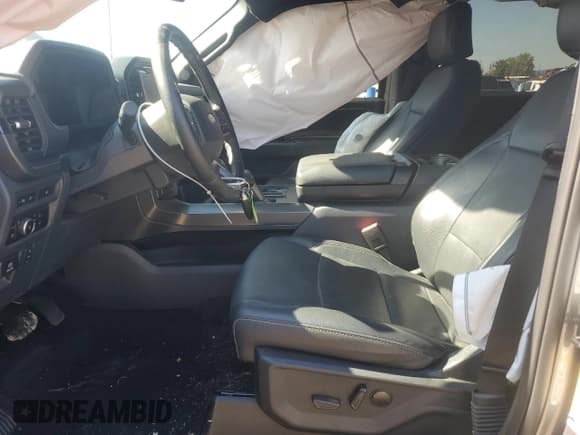 ✅ 2024 Ford F-150 XLT • VIN: 1FTFW3LD5RFA26080 • Lot: 82050335. Wystawiony na Copart z przebiegiem 17 423 mil. Bezpłatny archiwum sprzedaży aukcyjnych z USA i szczegółowy raport historii pojazdu na DreamBid. Zdjęcie 7.