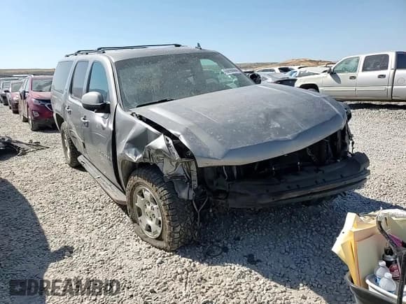 ✅ 2009 Chevrolet Suburban 2LT • VIN: 1GNFK26339R240189 • Lot: 69090664. Wystawiony na Copart z przebiegiem 217 604 mil. Bezpłatny archiwum sprzedaży aukcyjnych z USA i szczegółowy raport historii pojazdu na DreamBid. Zdjęcie 12.