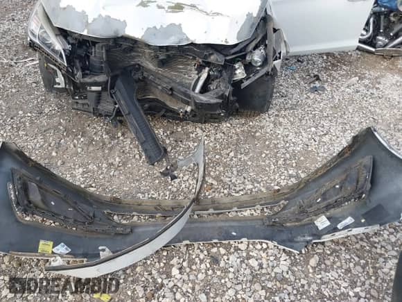 2016 Hyundai Sonata SE z VIN 5NPE24AF7GH336591, wystawiony jako IAAI lot #43367139 z przebiegiem 105 247 mil mil oraz . Historia ofert i sprzedaży dostępna na DreamBid. Obrazek 12.