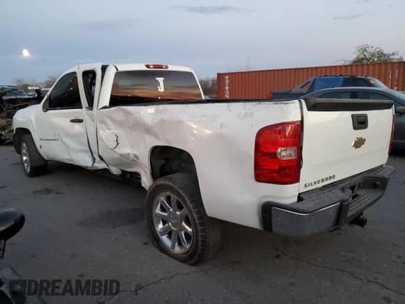 2008 Chevrolet Silverado 1500 Work Truck with VIN 1GCEC19J98E149195, listed as a Copart auction lot 76108364 with 179,708 mi miles and Salvage title. Bid and sale history available at DreamBid. Image 2.