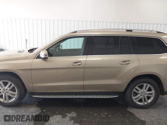 ✅ 2013 Mercedes-Benz GL 350 • VIN: 4JGDF2EE6DA145216 • Lot: 43518551. Listed on IAAI with 148,538 mi. Free auction sales archive from the USA and detailed vehicle history report at DreamBid. Image 14.