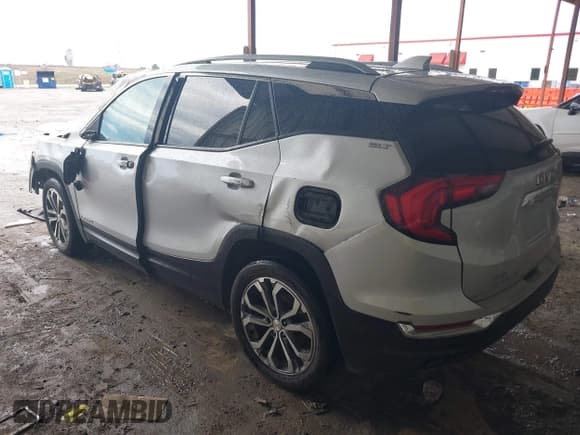 ✅ 2020 GMC Terrain SLT • VIN: 3GKALPEXXLL245121 • Lot: 42184014. Wystawiony na IAAI z przebiegiem 110 011 mil. Bezpłatny archiwum sprzedaży aukcyjnych z USA i szczegółowy raport historii pojazdu na DreamBid. Zdjęcie 3.