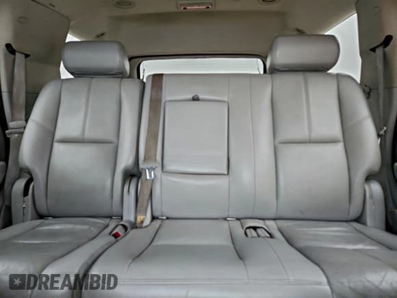 ✅ 2008 Chevrolet Tahoe 3LT • VIN: 1GNFC13038R133935 • Lot: 94393355. Listed on Copart with 174,047 mi. Free auction sales archive from the USA and detailed vehicle history report at DreamBid. Image 10.