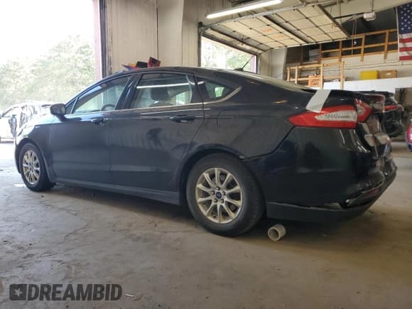 ✅ 2015 Ford Fusion S • VIN: 3FA6P0G75FR160690 • Лот: 70767115. Опубликован ранее на Copart с пробегом 188 190 миль. Бесплатный доступ к архиву аукционных продаж из США и подробный отчёт об истории автомобиля на DreamBid. Изображение 2.