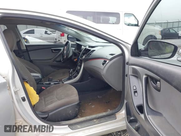 ✅ 2015 Hyundai Elantra SE • VIN: 5NPDH4AE2FH550307 • Lot: 43057843. Listed on IAAI with 226,306 mi. Free auction sales archive from the USA and detailed vehicle history report at DreamBid. Image 5.