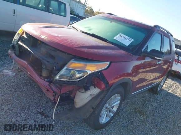 ✅ 2014 Ford Explorer XLT • VIN: 1FM5K7D86EGA01091 • Lot: 43725459. Wystawiony na IAAI z przebiegiem 203 720 mil. Bezpłatny archiwum sprzedaży aukcyjnych z USA i szczegółowy raport historii pojazdu na DreamBid. Zdjęcie 18.