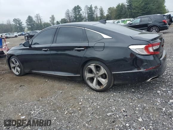 ✅ 2018 Honda Accord Touring • VIN: 1HGCV2F93JA007439 • Лот: 80246605. Опубликован ранее на Copart с пробегом 94 871 миль. Бесплатный доступ к архиву аукционных продаж из США и подробный отчёт об истории автомобиля на DreamBid. Изображение 2.