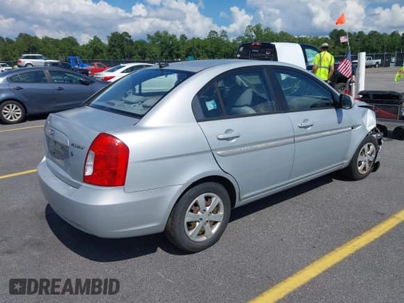 ✅ 2011 Hyundai Accent GLS • VIN: KMHCN4AC9BU606421 • Лот: 42522851. Опубликован ранее на IAAI с пробегом 165 377 миль. Бесплатный доступ к архиву аукционных продаж из США и подробный отчёт об истории автомобиля на DreamBid. Изображение 4.