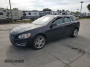 ✅ 2015 Volvo V60 T5 Drive-E Premier • VIN: YV140MEK4F1261924 • Лот: 53111885. Опубликован ранее на Copart с пробегом 86 620 миль. Бесплатный доступ к архиву аукционных продаж из США и подробный отчёт об истории автомобиля на DreamBid. Изображение 1.