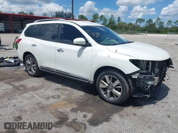 ✅ 2013 Nissan Pathfinder S • VIN: 5N1AR2MN8DC637827 • Lot: 42517373. Wystawiony na IAAI z przebiegiem 125 122 mil. Bezpłatny archiwum sprzedaży aukcyjnych z USA i szczegółowy raport historii pojazdu na DreamBid. Zdjęcie 1.