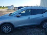 ✅ 2019 Nissan Rogue SV • VIN: KNMAT2MT9KP542963 • Lot: 42255309. Listed on IAAI with 115,494 mi. Free auction sales archive from the USA and detailed vehicle history report at DreamBid. Image 14.