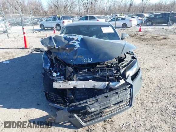 ✅ 2016 Audi TT 2.0T • VIN: TRUC5AFV2G1030585 • Lot: 41320385. Listed on IAAI with Not provided. Free auction sales archive from the USA and detailed vehicle history report at DreamBid. Image 11.