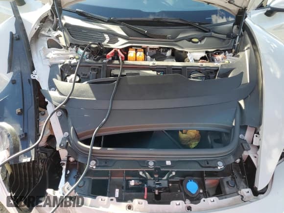 ✅ 2023 Porsche Taycan GTS • VIN: WP0AD2Y1XPSA47197 • Лот: 75230133. Опубликован ранее на Copart с пробегом 15 292 миль. Бесплатный доступ к архиву аукционных продаж из США и подробный отчёт об истории автомобиля на DreamBid. Изображение 13.