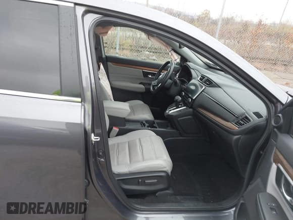 ✅ 2018 Honda CR-V EX-L • VIN: 7FARW2H80JE092276 • Лот: 43713806. Опубликован ранее на IAAI с пробегом 43 801 миль. Бесплатный доступ к архиву аукционных продаж из США и подробный отчёт об истории автомобиля на DreamBid. Изображение 5.