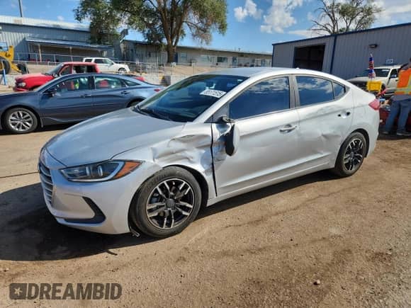 2017 Hyundai Elantra SE z VIN 5NPD74LF0HH201576, wystawiony jako Copart lot #85171515 z przebiegiem 81 010 mil mil oraz Szkoda całkowita • Salvage title. Historia ofert i sprzedaży dostępna na DreamBid. Obrazek 1.