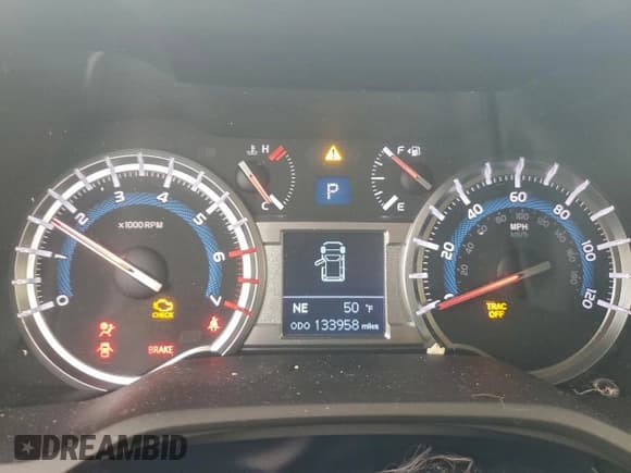 ✅ 2016 Toyota 4Runner Limited • VIN: JTEBU5JR1G5400097 • Lot: 94081235. Listed on Copart with 133,958 mi. Free auction sales archive from the USA and detailed vehicle history report at DreamBid. Image 9.